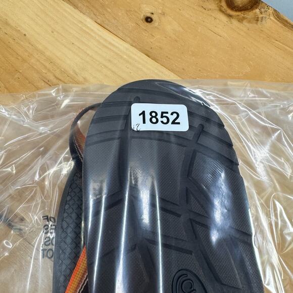 Chaco Bodhi Men's Size 12 Sandals Brown Toe Loop Strappy Buckle Adjustable Beach - Picture 9 of 9